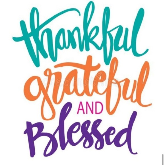 Meet your Posher, Leah - Picture 3 of 5